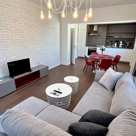 Location ! Location ! Location ! City Garden View Apartment Sofia Eksteriør bilde